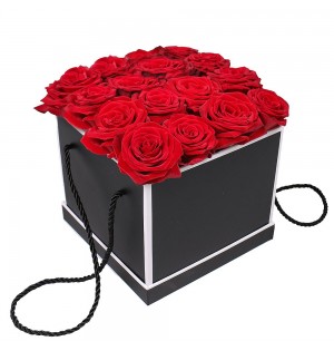 (Mgl-0055) Kutuda Kırmızı Güller